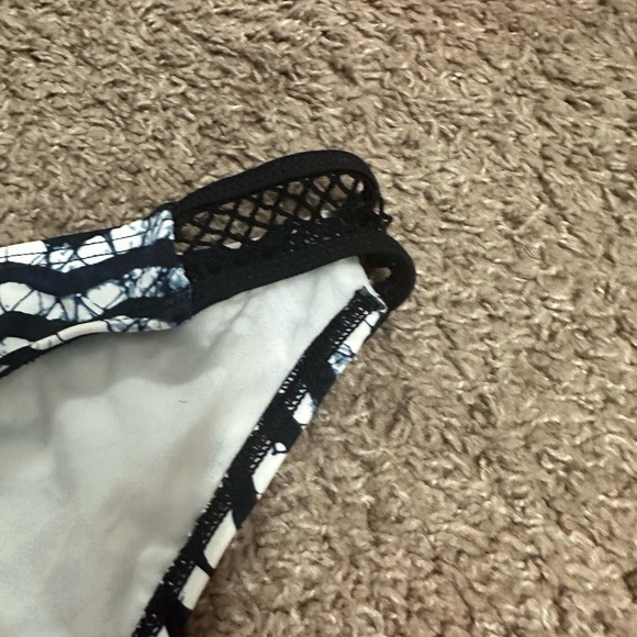 Reef bikini swim bottoms cheeky NWOT - Picture 3 of 4